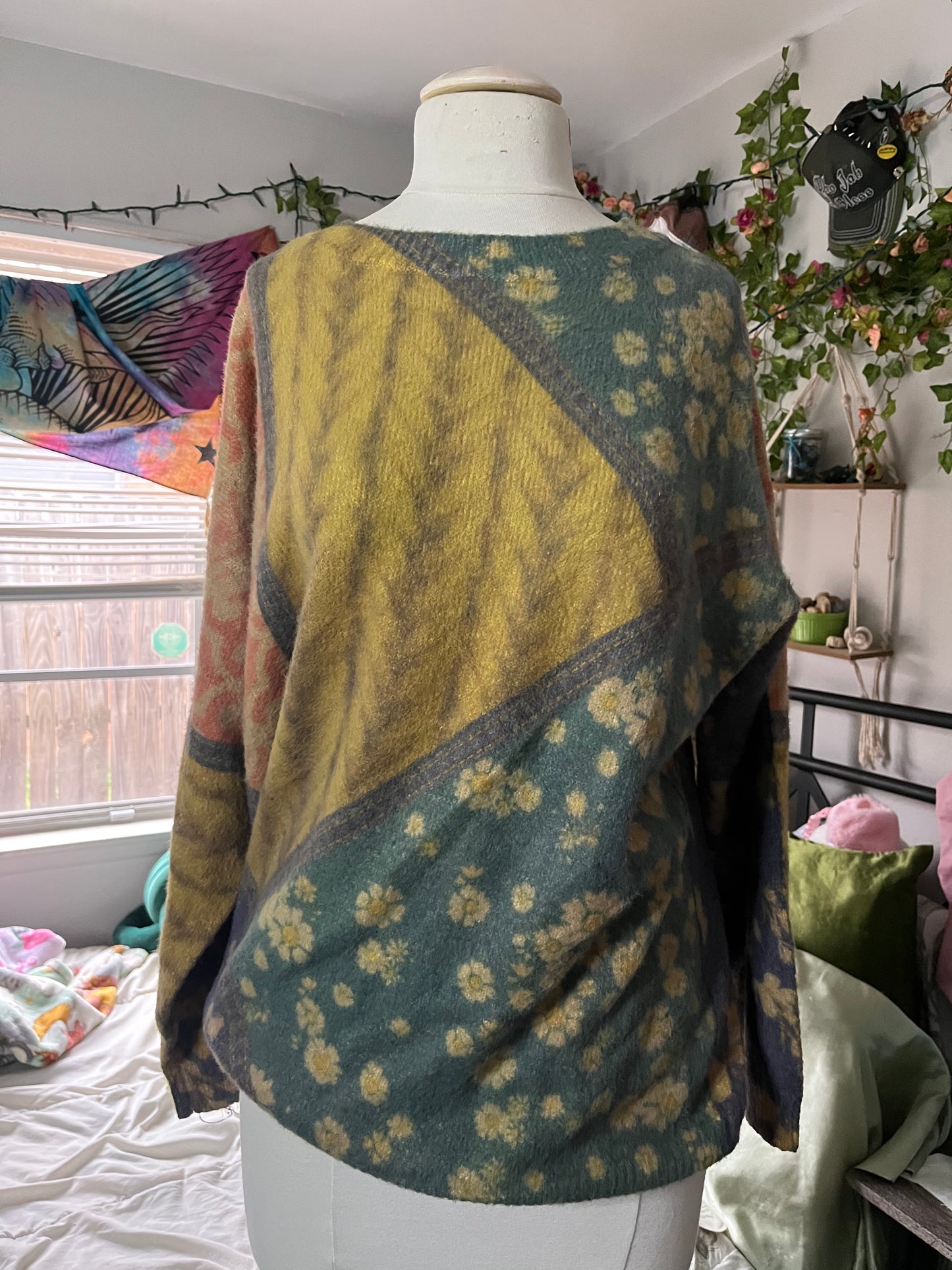 Abstract Sweater